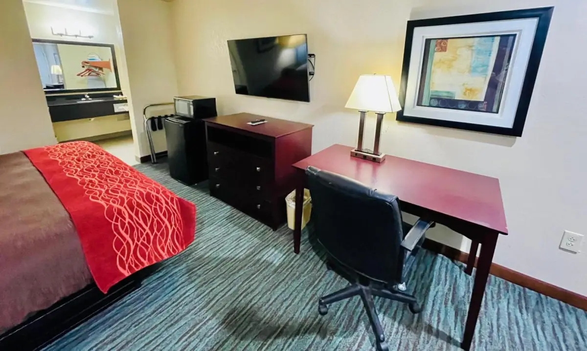 Garden Inn and Suites 9