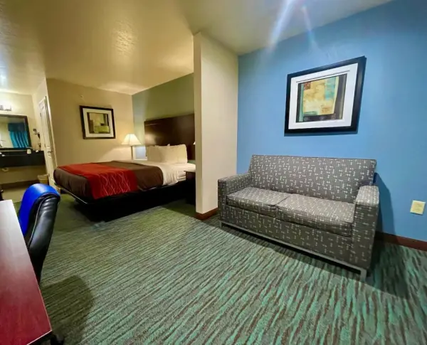 Garden Inn and Suites 4
