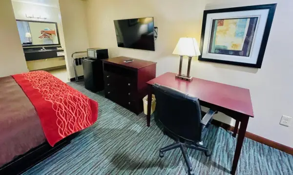 Garden Inn and Suites 9